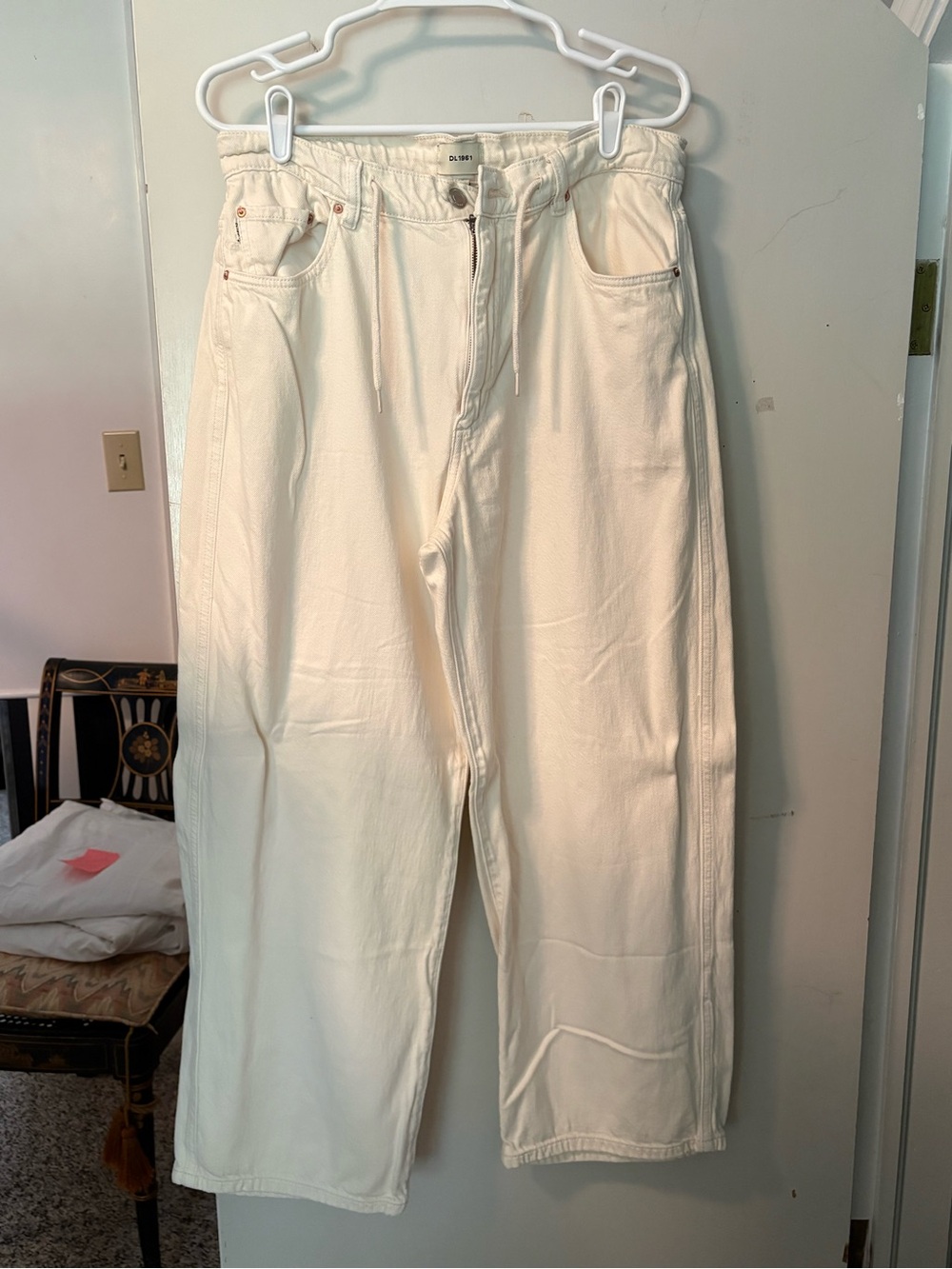 DL 1961 Cream Relaxed Barrel Jeans